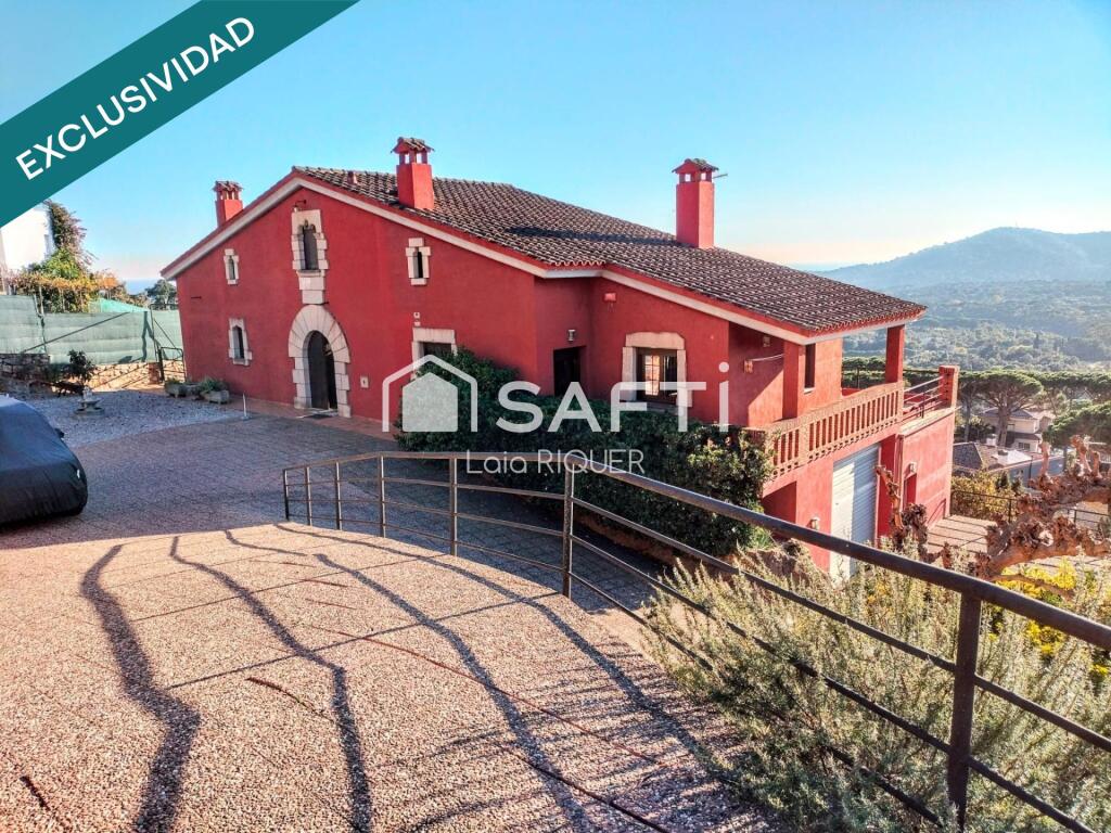 Imagen 2 de Vistas infinitas y lujo exclusivo en Mas Carbó.