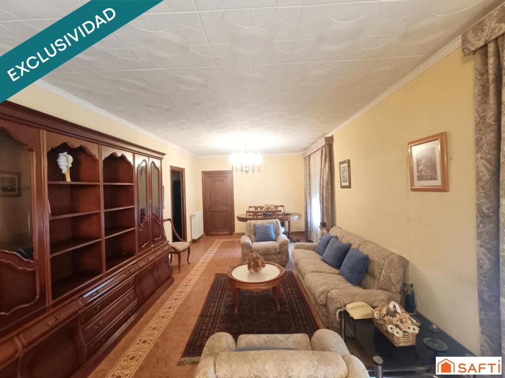 al precio que esperabas"  Vivienda unifamiliar esquinada