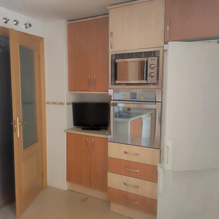 Imagen 4 de CÓMODO PISO CERCA DEL CENTRO Y OTROS LUGARES DE INTERÉS