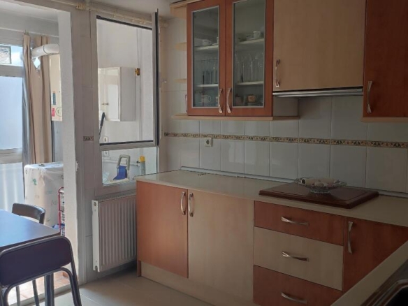 Imagen 1 de CÓMODO PISO CERCA DEL CENTRO Y OTROS LUGARES DE INTERÉS