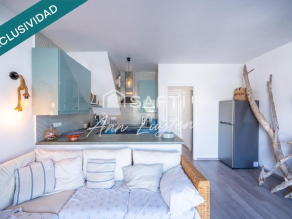 Imagen 4 de Casa al canal con amarre y garaje