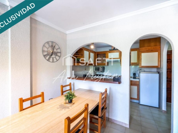 Imagen 4 de Piso con vistas al canal y piscina en Empuriabrava.