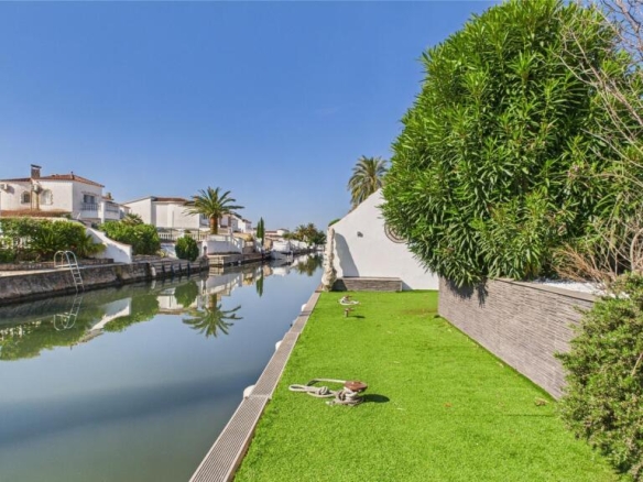 Imagen 2 de Villa con amarre