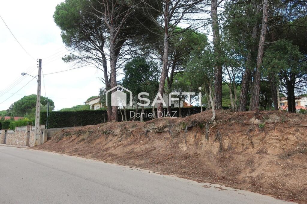 Imagen 2 de Terreno Económico en zona exclusiva de Caldes.