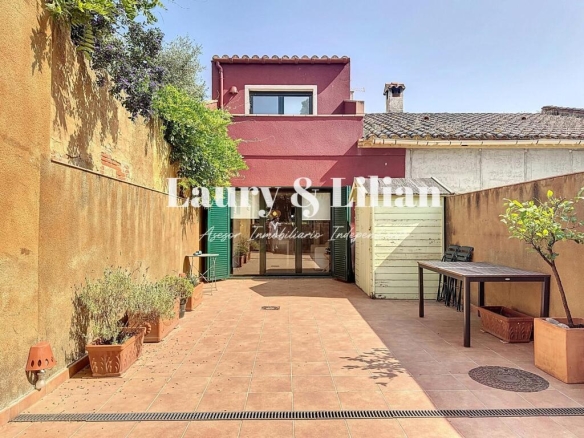 Imagen 1 de ¡Nuevo! Casa nueva y moderna en Vilamaniscle.