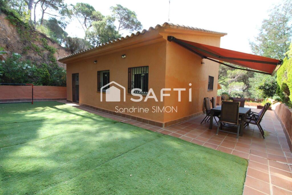 Imagen 2 de Preciosa y impecable casa con piscina cerca de Lloret de Mar.