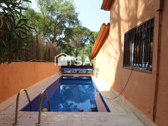Imagen 1 de Preciosa y impecable casa con piscina cerca de Lloret de Mar.