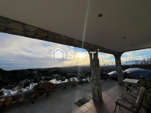 Imagen 2 de Casa con increíbles vistas.