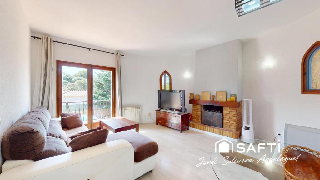 Imagen 2 de CASA EN BEGUR: JARDÍN