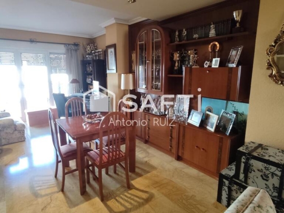 Imagen 4 de Casa unifamiliar en zona de la Atalaya. SIN COMISIÓN DE COMPRA.