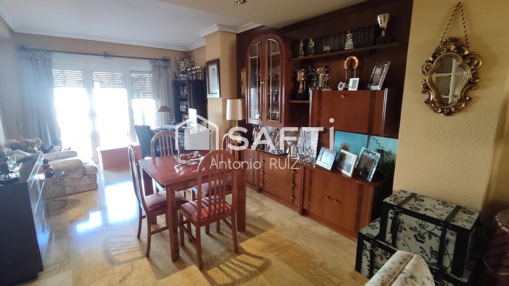Imagen 4 de Casa unifamiliar en zona de la Atalaya. SIN COMISIÓN DE COMPRA.