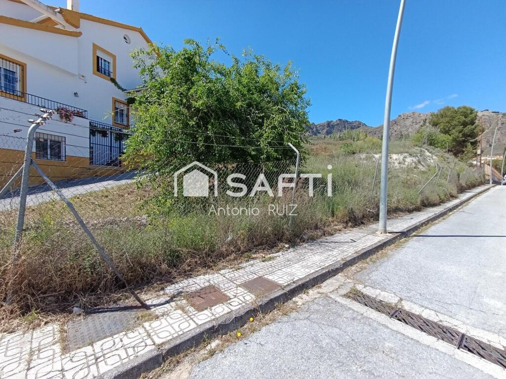 Imagen 4 de Parcela urbana de 500 m² en Quesada con Proyecto. SIN COMISIÓN DE COMPRA.