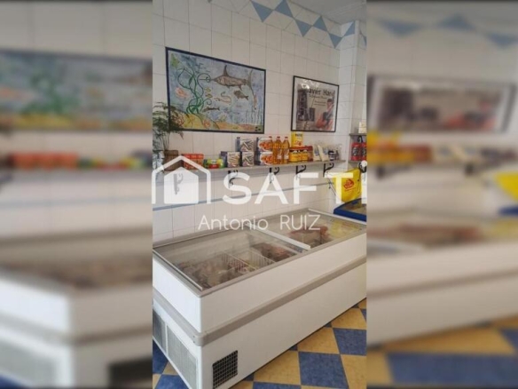 Imagen 4 de Local comercial totalmente equipado – Ideal para pescadería o vivienda. SIN COMISIÓN DE COMPRA.