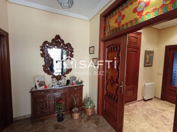 Imagen 3 de Amplia vivienda unifamiliar de 306 m² en Quesada. SIN COMISIÓN DE COMPRA