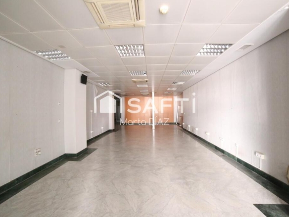 Imagen 2 de Espacio excepcional para tu negocio en el corazón de Ronda.