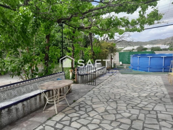 Imagen 1 de Casa con terreno en entorno natural – Ideal como inversión o segunda residencia