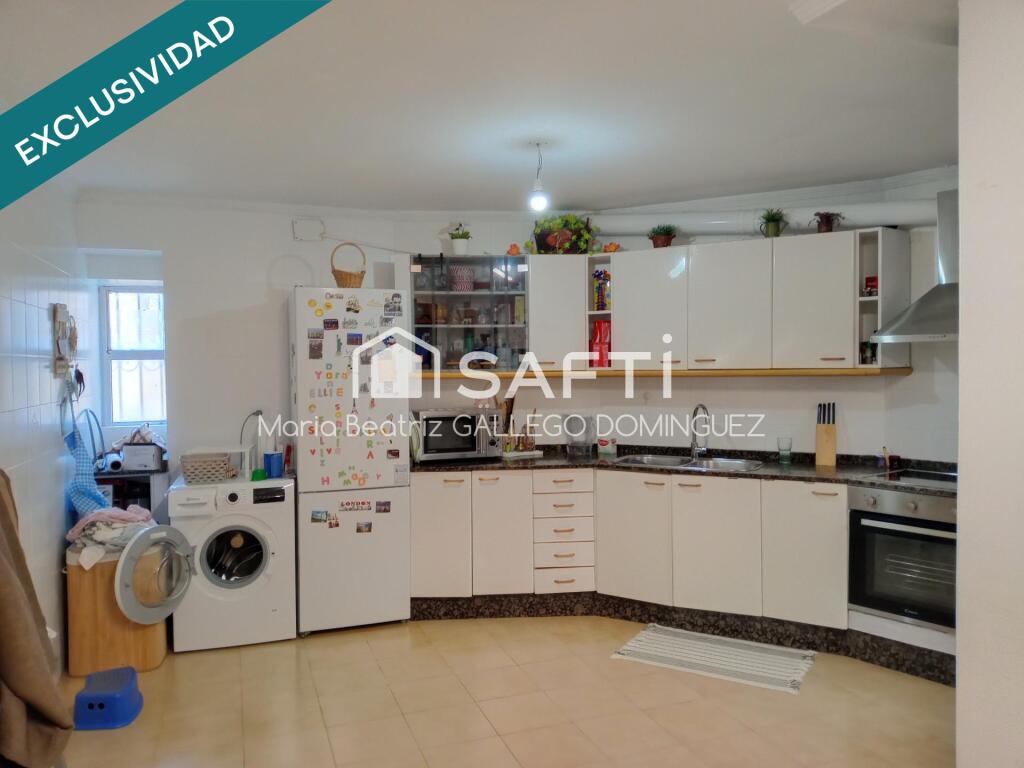 Imagen 2 de SE VENDE CASA  EN VIGO - ZONA DE LA GUIA