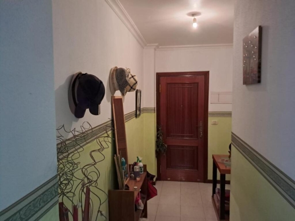 Imagen 3 de SE VENDE PISO EN PONTEAREAS - IDEAL INVERSION