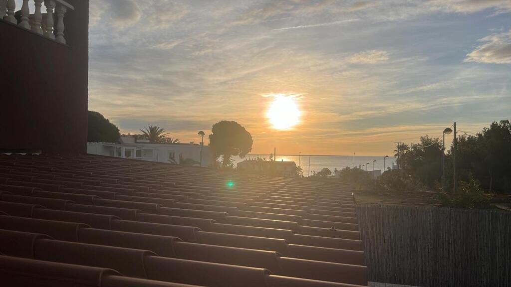 Imagen 2 de Exclusiva Villa en Venta en Alcanar Playa.