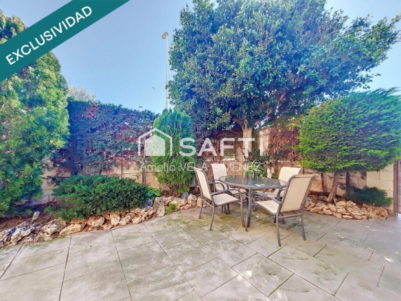 Imagen 3 de Magnífico adosado esquinero al Norte del Palancia