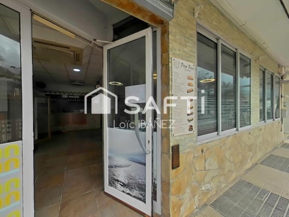 Imagen 1 de Local en playa de Oliva