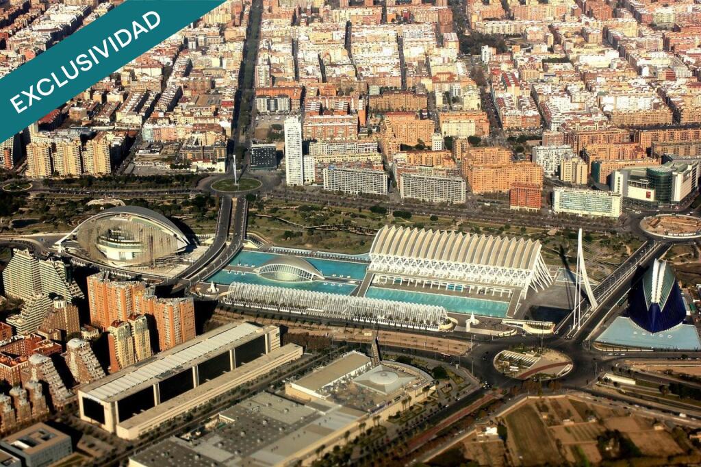 cerca Ciudad Ciencias