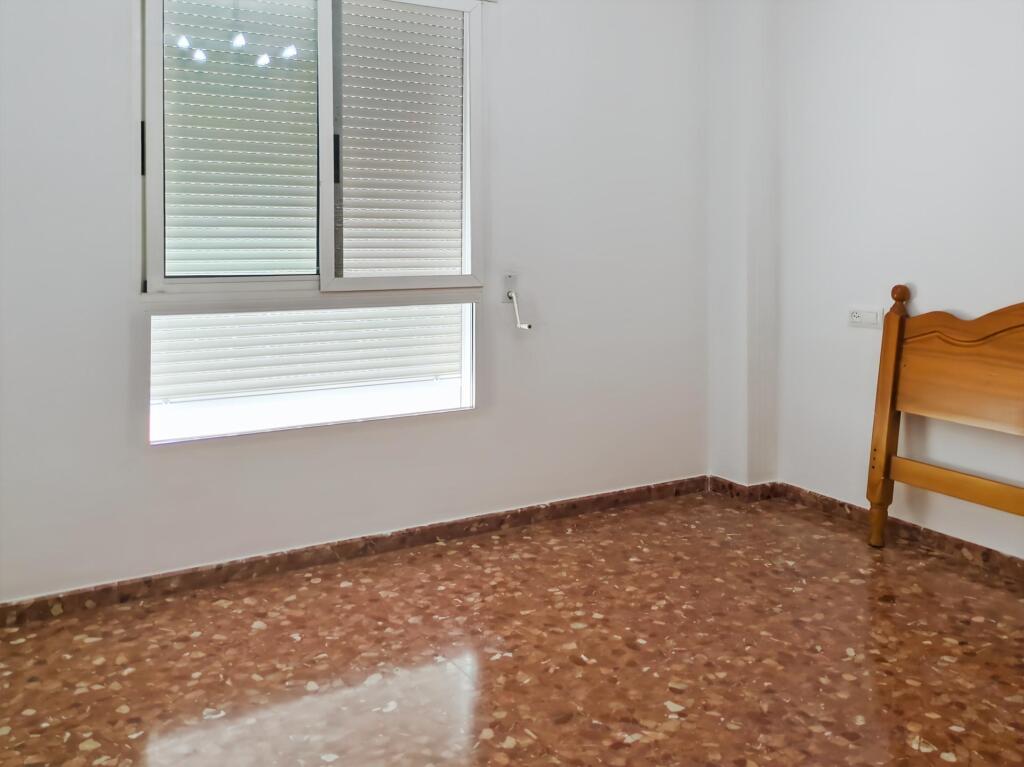 Imagen 3 de Piso familiar con tres habitaciones cerca de la playa (VPO)