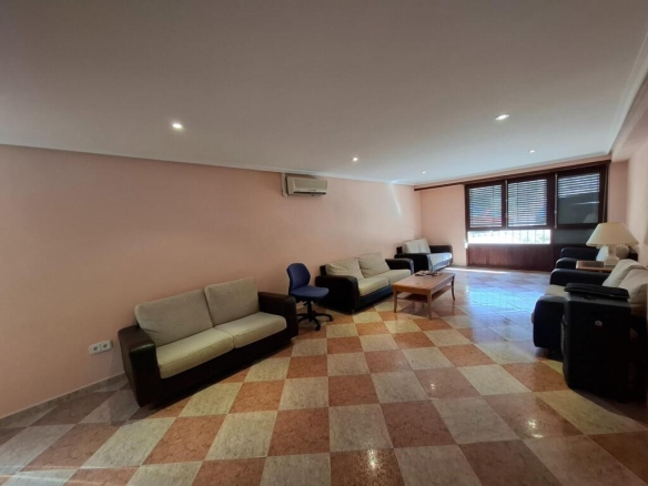 Imagen 2 de FANTASTICO PISO EN EL CORAZON DE ONTINYENT.