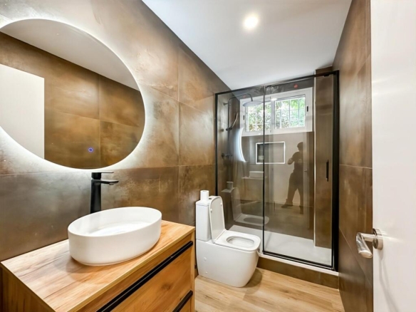 Imagen 4 de Estrena tu hogar moderno en Badalona.