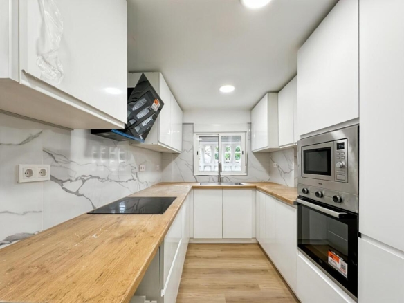 Imagen 1 de Estrena tu hogar moderno en Badalona.