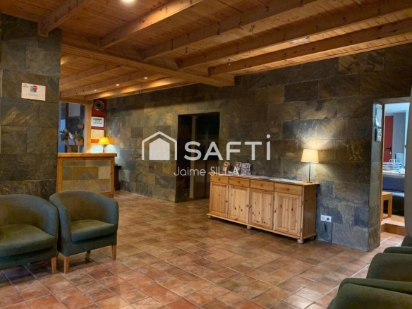 Imagen 3 de Se vende en exclusiva hotel con 45 habitaciones