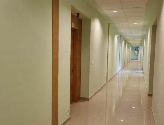 Imagen 4 de Oportunidad de oficina en Revilla de Camargo