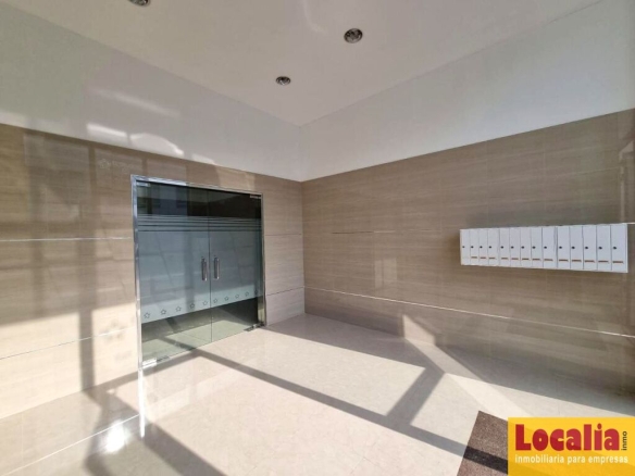 Imagen 4 de Oportunidad de oficina en Revilla de Camargo