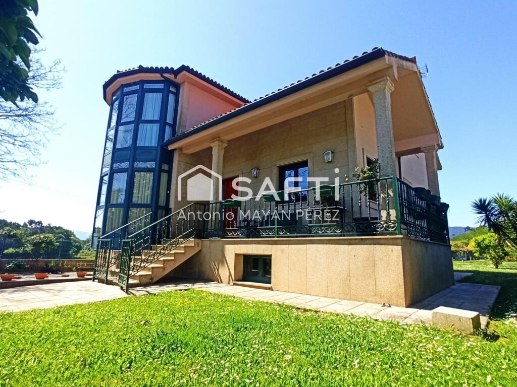 Imagen 2 de SE VENDE CHALET EN CARBALLIDO ( AMES )