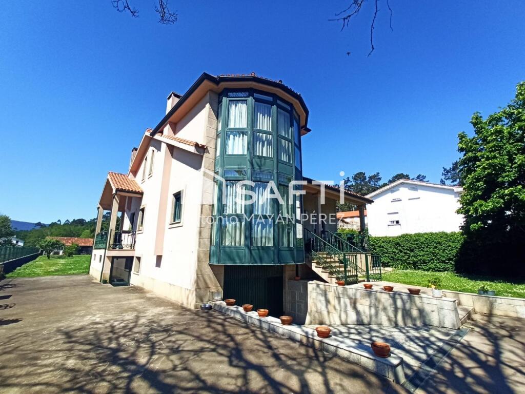 Imagen 4 de SE VENDE CHALET EN CARBALLIDO ( AMES )