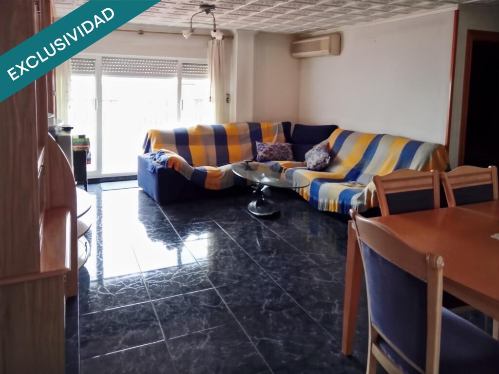 Imagen 4 de Piso de 3 dormitorios y amplia terraza en Orihuela.