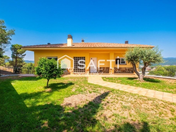 Imagen 3 de ESPECTACULAR CHALET CON INCREIBLES VISTAS