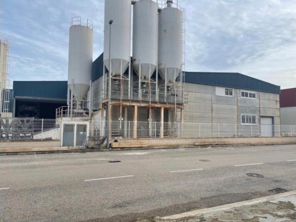 Imagen 2 de Nave industrial en Oliva