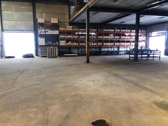 Imagen 4 de Nave industrial en Oliva
