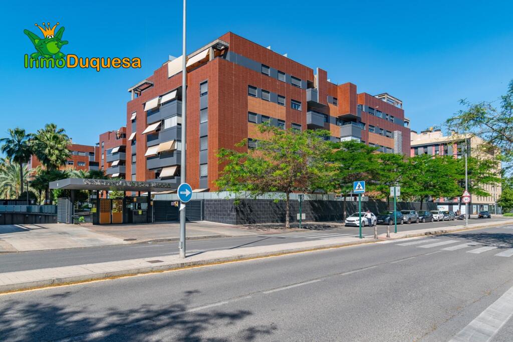 Imagen 2 de Piso con gran terraza de 61 m² en zona Parque de las ciencias.