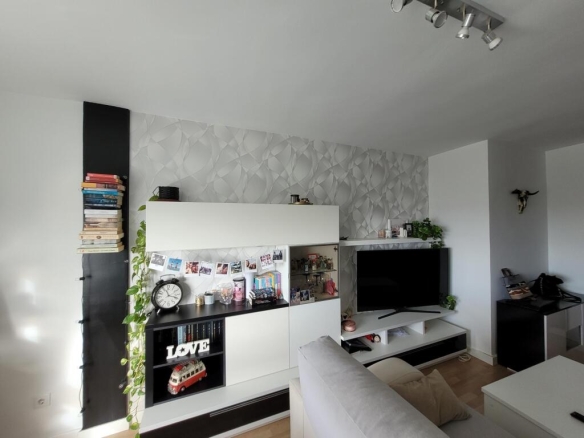 Imagen 2 de Fabuloso piso en urbanización privada en Parquesol