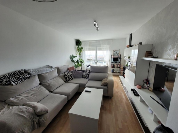 Imagen 4 de Fabuloso piso en urbanización privada en Parquesol