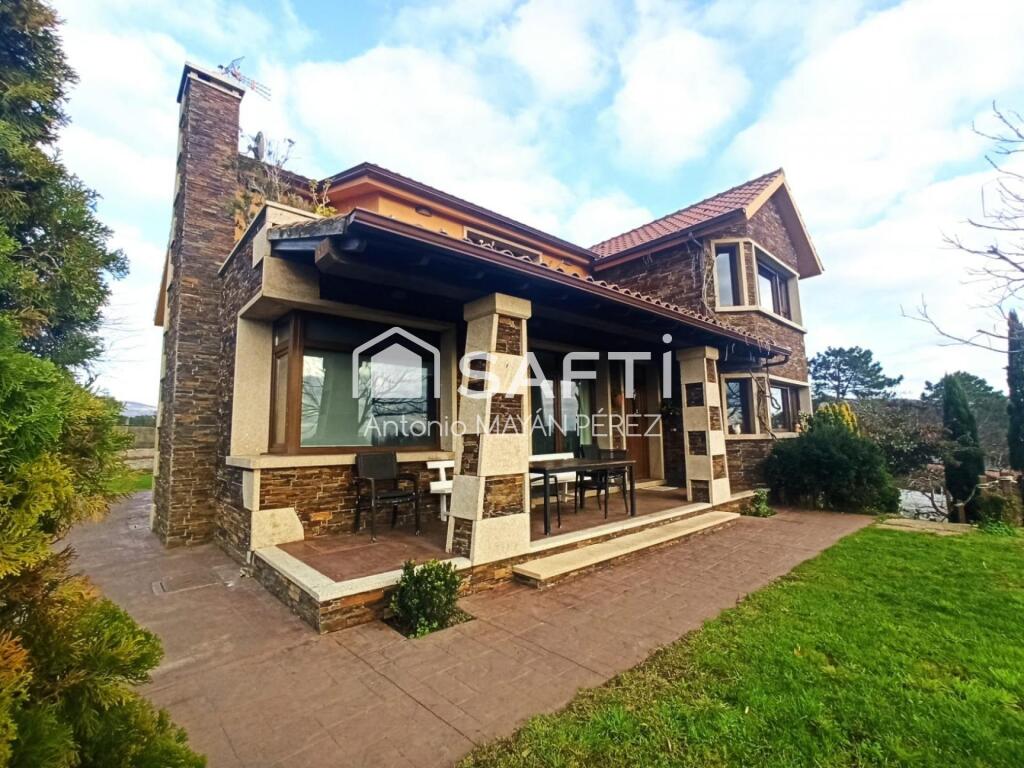Imagen 4 de CASA CHALET CON TERRENO EN BRETAL ( RIBEIRA )