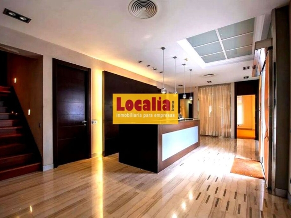 Imagen 4 de Excelente local frente al mar en Santander