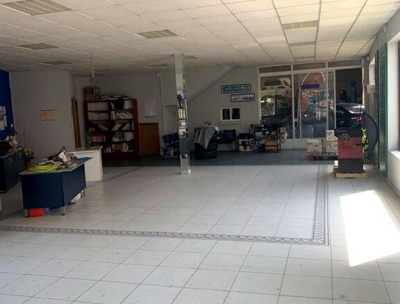 Imagen 2 de Céntrico y amplio local en Valladolid