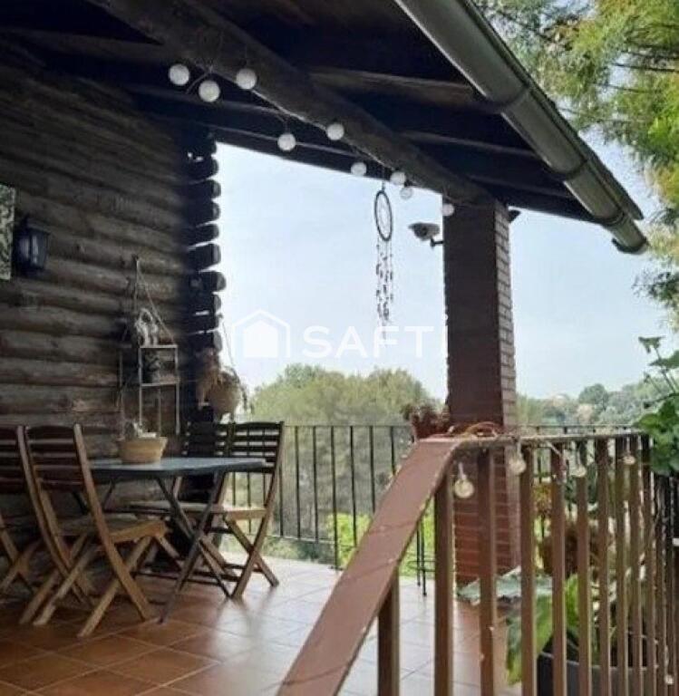 Imagen 3 de ¡CASA CON MUCHO ENCANTO RODEADA DE NATURALEZA!