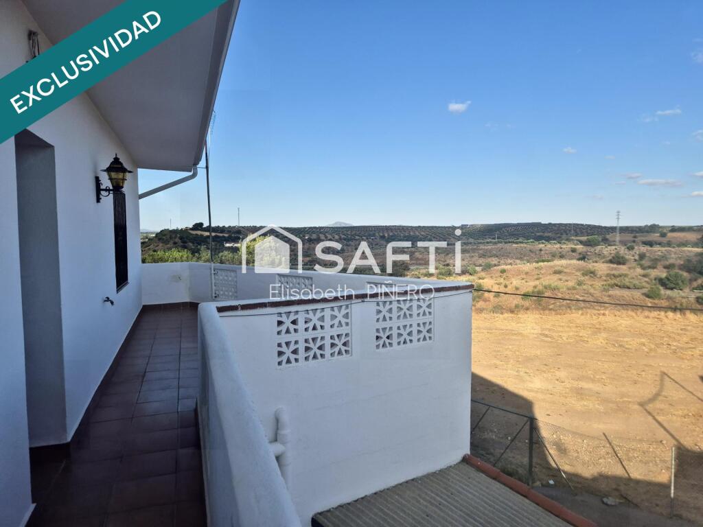 Imagen 3 de Despierta cada día con vistas inspiradoras desde la terraza de tu hogar