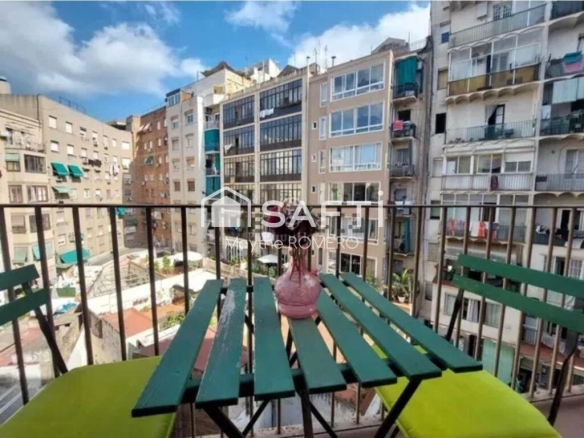 Imagen 1 de Encanto modernista de 1900 en el corazón de Sant Antoni