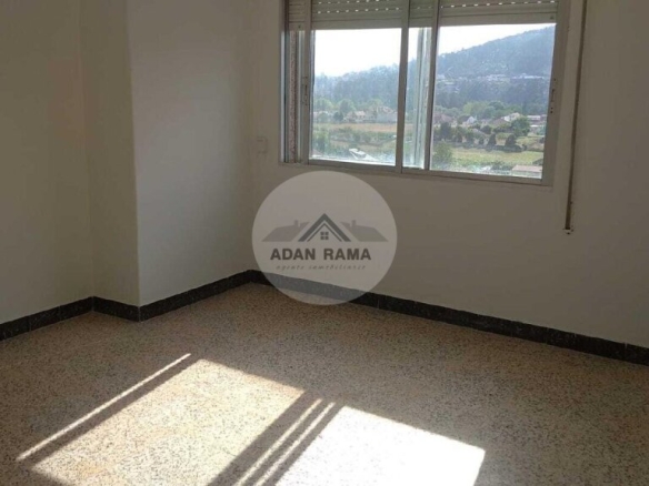 Imagen 2 de Venta de piso en Pontevedra