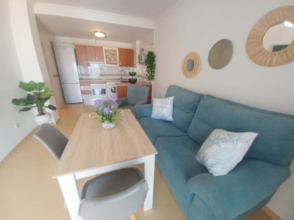 Imagen 4 de EN VENTA UN  EXCLUSIVO PISO CON VISTAS AL MAR EN SABINILLAS